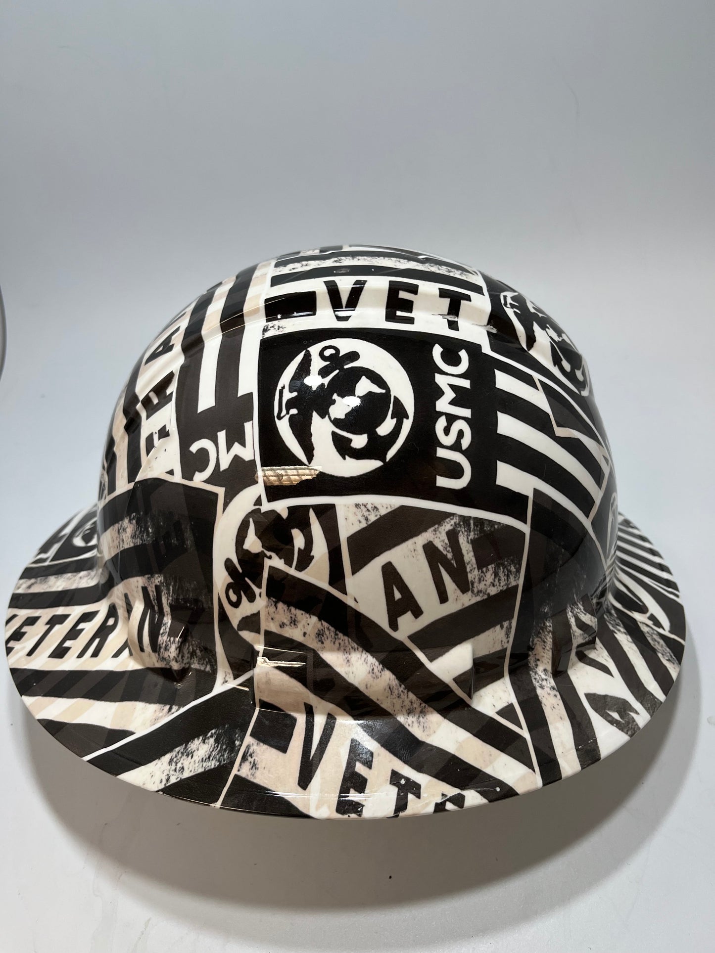 Full Brim Hard Hat Hydro Dipped USMC MARINES VETERAN